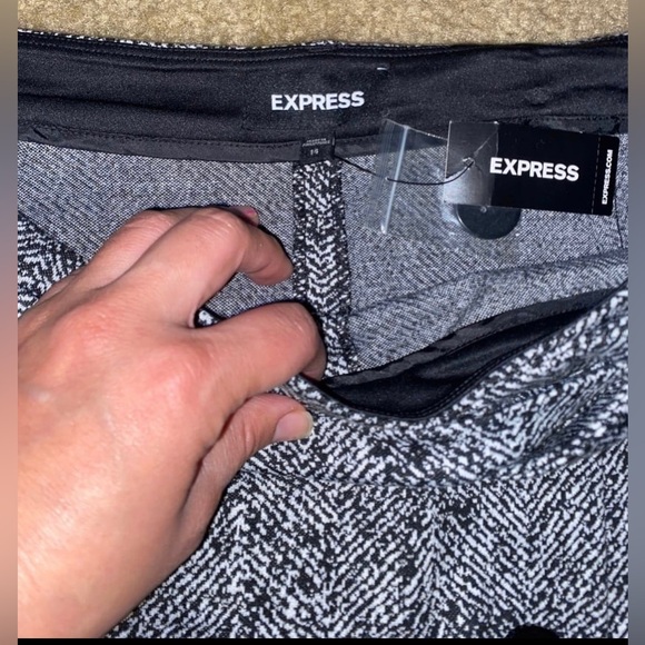 Women’s Express Skort - Picture 4 of 9